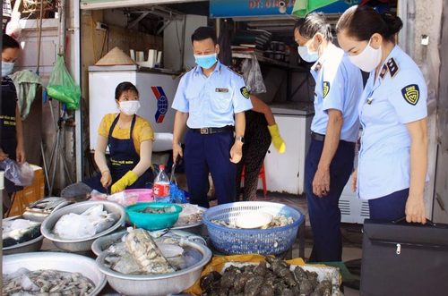 Hà Nội: Còn nhiều hạn chế trong quản lý an toàn thực phẩm tại chợ