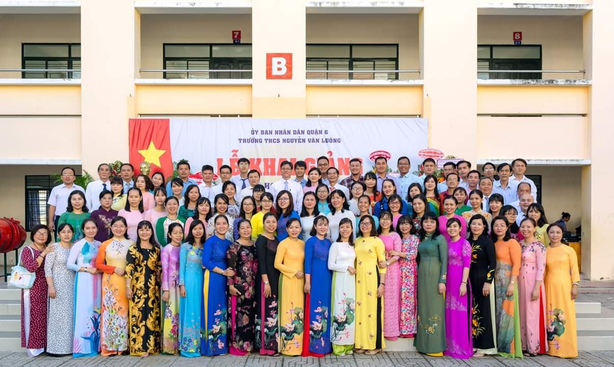 anh giáo viên.jpeg