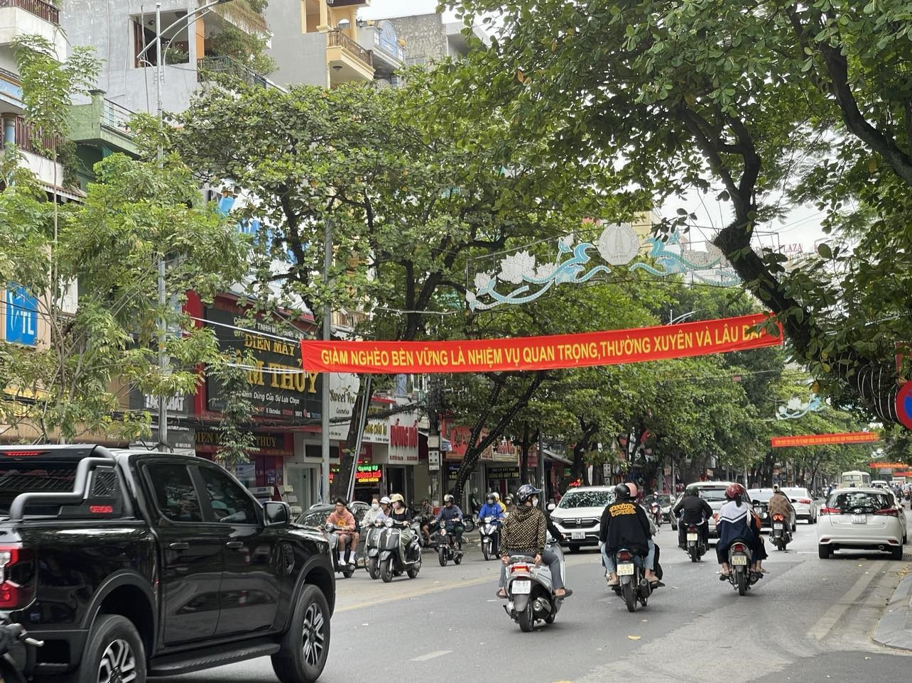 giam ngheo dong hoi 1.jpg