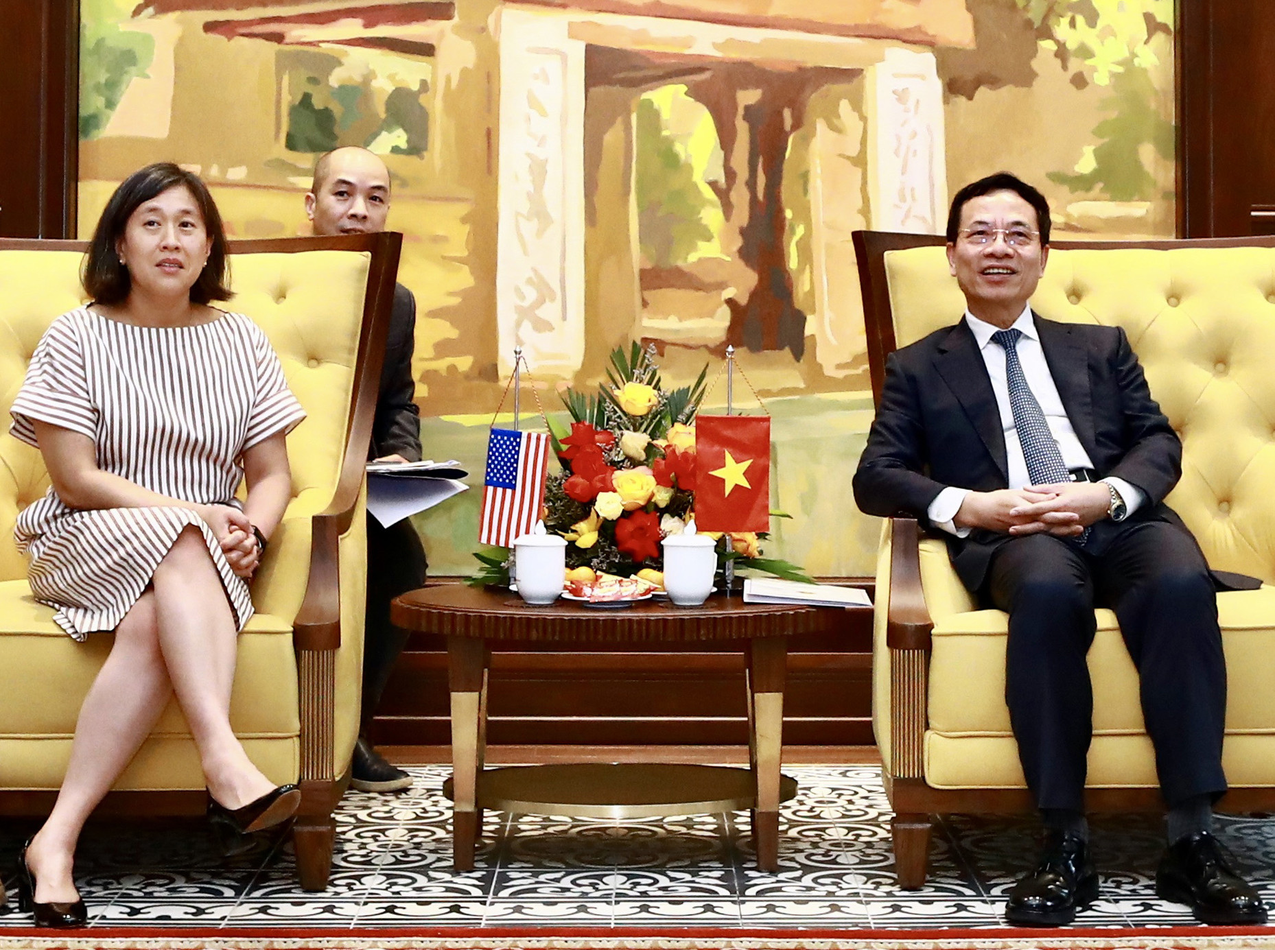 Bộ trưởng Nguyễn Mạnh Hùng tiếp Trưởng đại diện Thương mại Hoa Kỳ