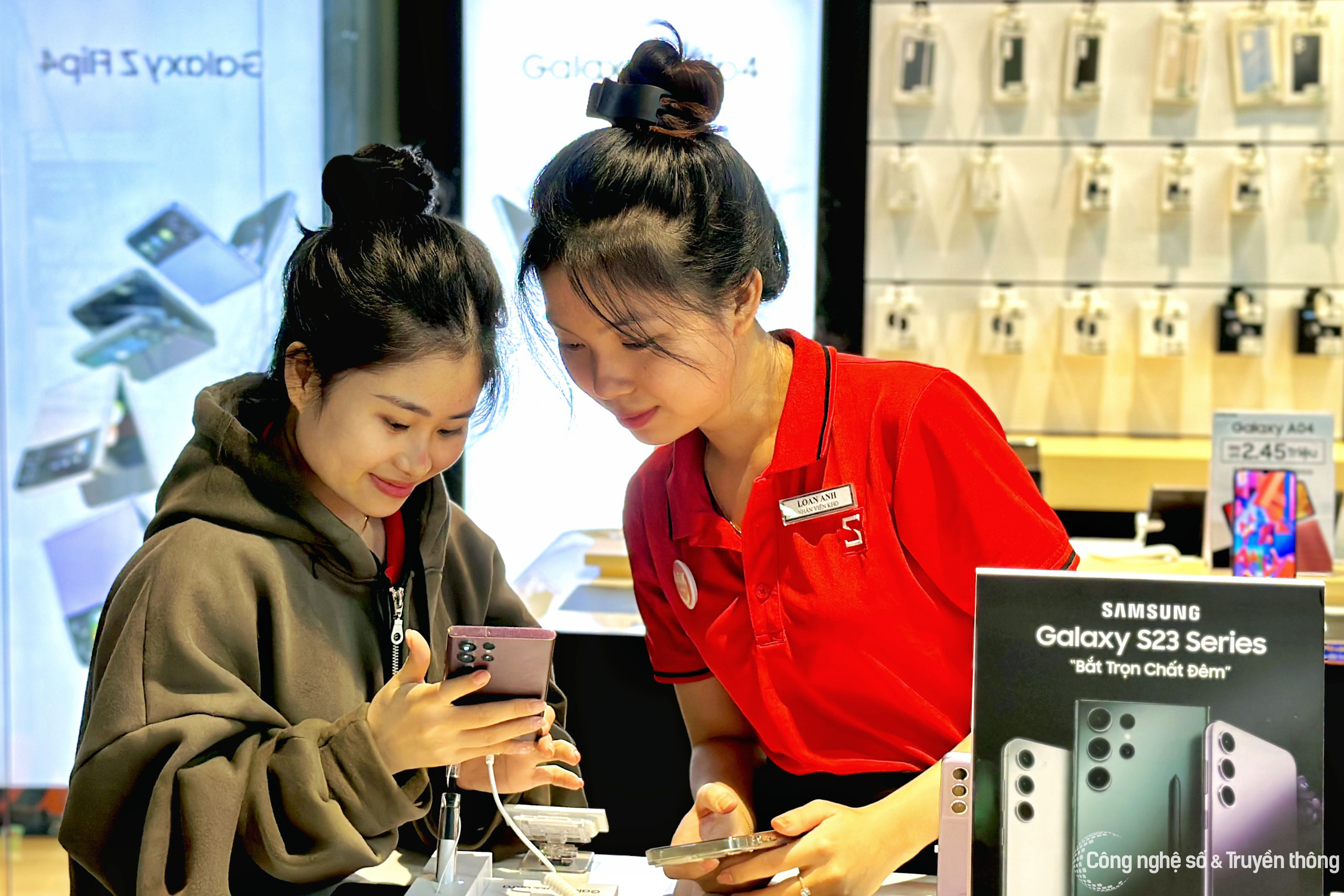 Samsung Galaxy S23 vừa ra mắt mở bán tại Việt Nam đã giảm giá sốc