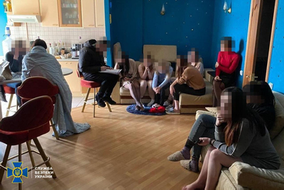 Ukraine phá đường dây mại dâm do các quan chức Cục Di trú điều hành
