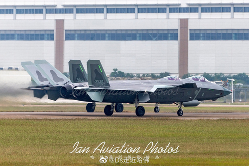 Số lượng tiêm kích J-20 của Trung Quốc có thể vượt F-22 của Mỹ vào cuối năm nay