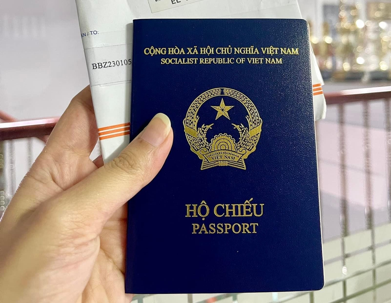 Anh công nhận hộ chiếu mẫu mới của Việt Nam