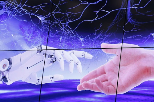 ChatGPT xô đổ kỷ lục tăng trưởng người dùng