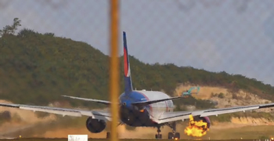 Máy bay chở khách của Nga bốc cháy tại Thái Lan