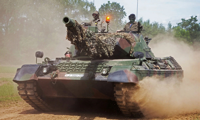 Ba nước đồng ý chuyển hơn 100 xe tăng gần 60 tuổi cho Ukraine