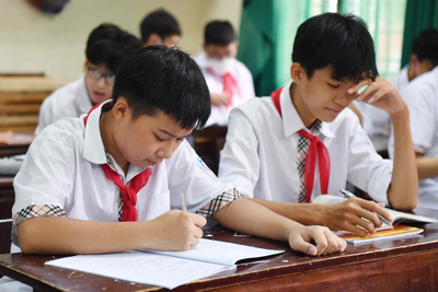 Hà Nội chỉ tuyển 55,7% học sinh lớp 9 vào lớp 10 THPT công lập