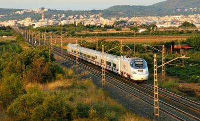 Vé tàu đi khắp Tây Ban Nha giá 9 euro