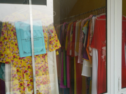 Tủ áo dài 0 đồng làm đẹp cho phụ nữ nghèo Bạch Thông