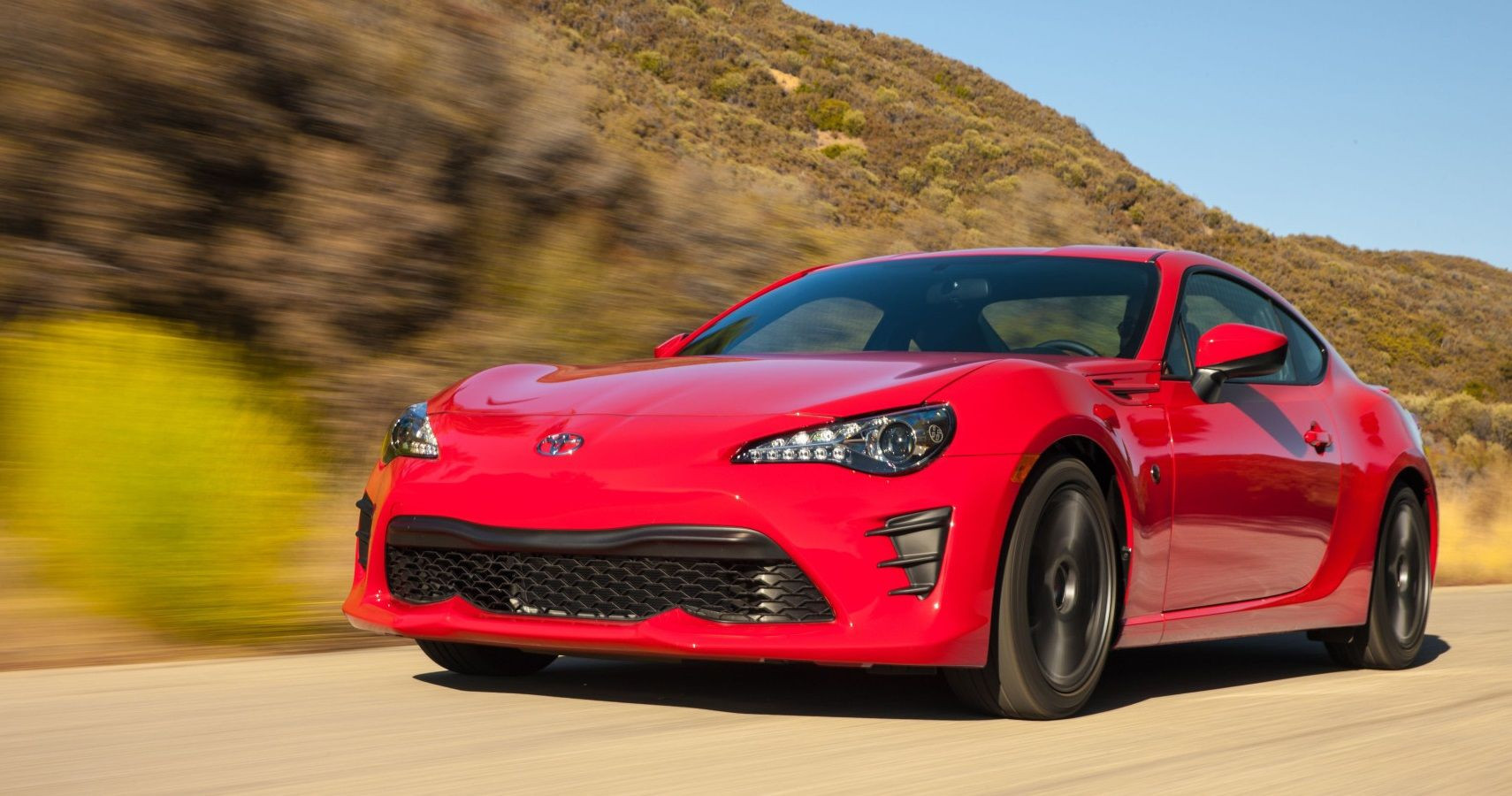 2017 Toyota 86 Driving In The Mountains