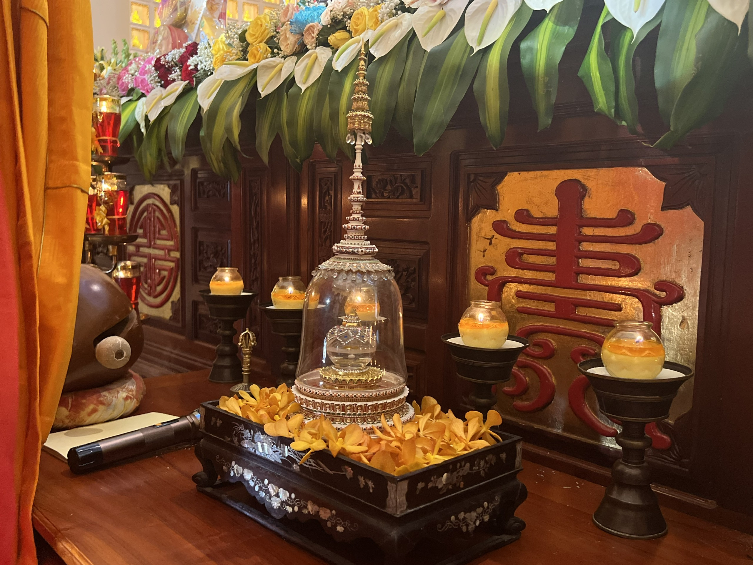 Đây là nơi hiếm hoi tại Việt Nam được lưu giữ xá lợi của Phật Thích Ca
