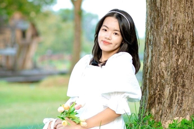 Nữ sinh Hà Nội đỗ cùng lúc vào 4 trường THPT chuyên nức tiếng