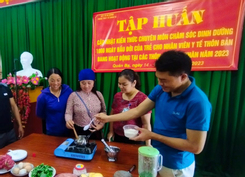 Tập huấn chăm sóc dinh dưỡng cho cán bộ y tế thôn bản tỉnh Hà Giang