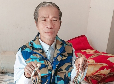 Người đàn ông Nam Định có móng tay dài 1m, sở hữu biệt tài nhiều người nể