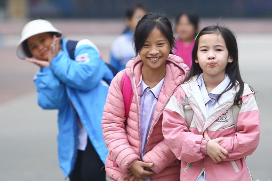 Gần 74.000 người thuộc hộ nghèo, cận nghèo ở Đồng Tháp được cấp thẻ BHYT