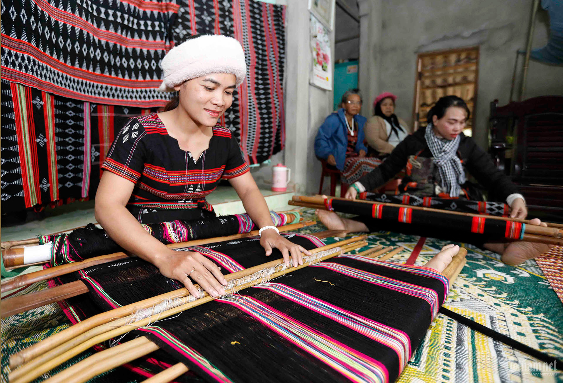 W-a11-a-viet-thi-canh-dt-pa-co-6002-1.jpg