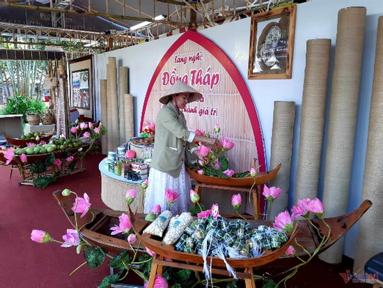 Đồng Tháp: Được tiếp cận thông tin kịp thời, tỷ lệ hộ nghèo ở Tam Nông giảm mạnh