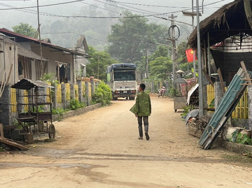 Huyện nghèo Sơn Tây vận động người dân phát huy nội lực tự vươn lên thoát nghèo