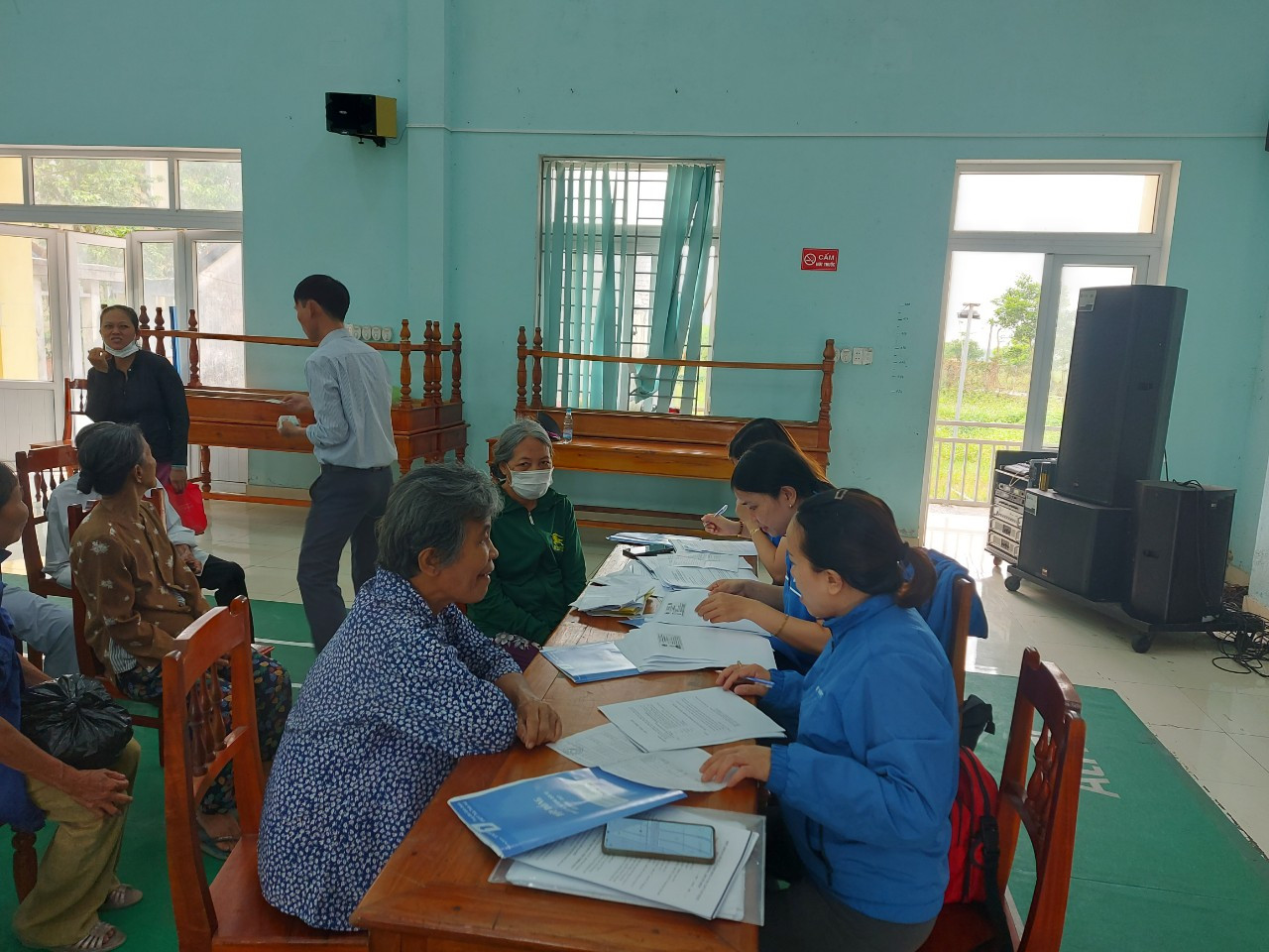 tt hue ho tro vien thong cong ich cho nguoi ngheo.jpg