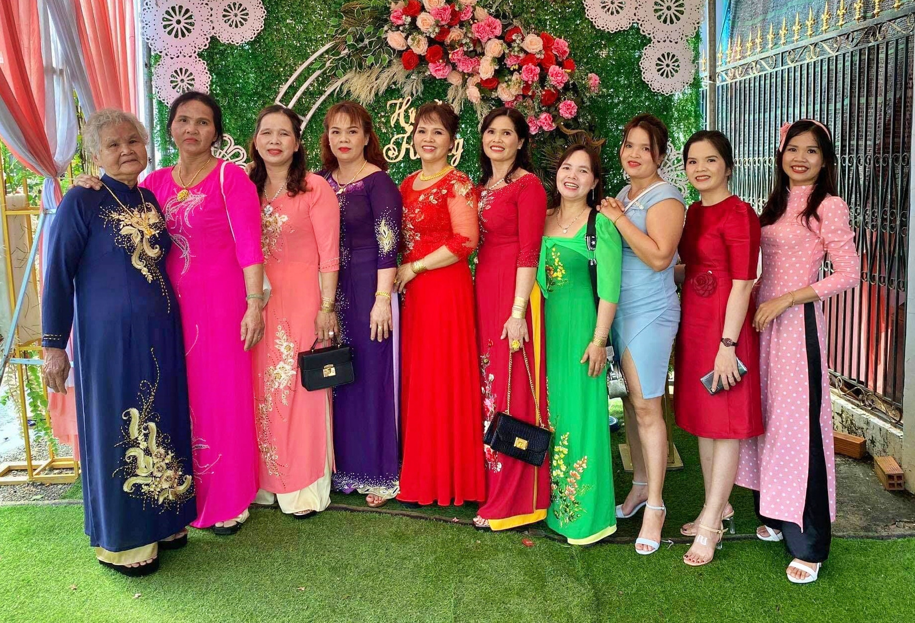 anh 1 nha dong con.jpg