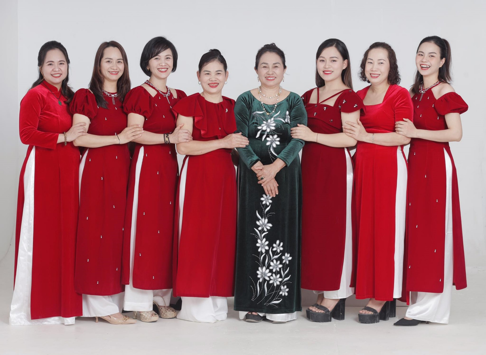 anh 2 nha dong con.jpg