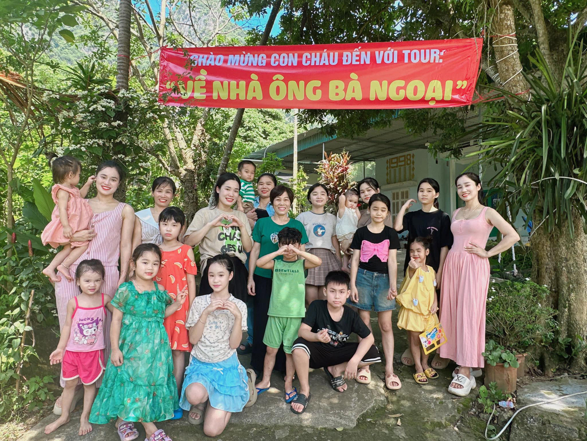 tour ve nha ong ba ngoai.jpg