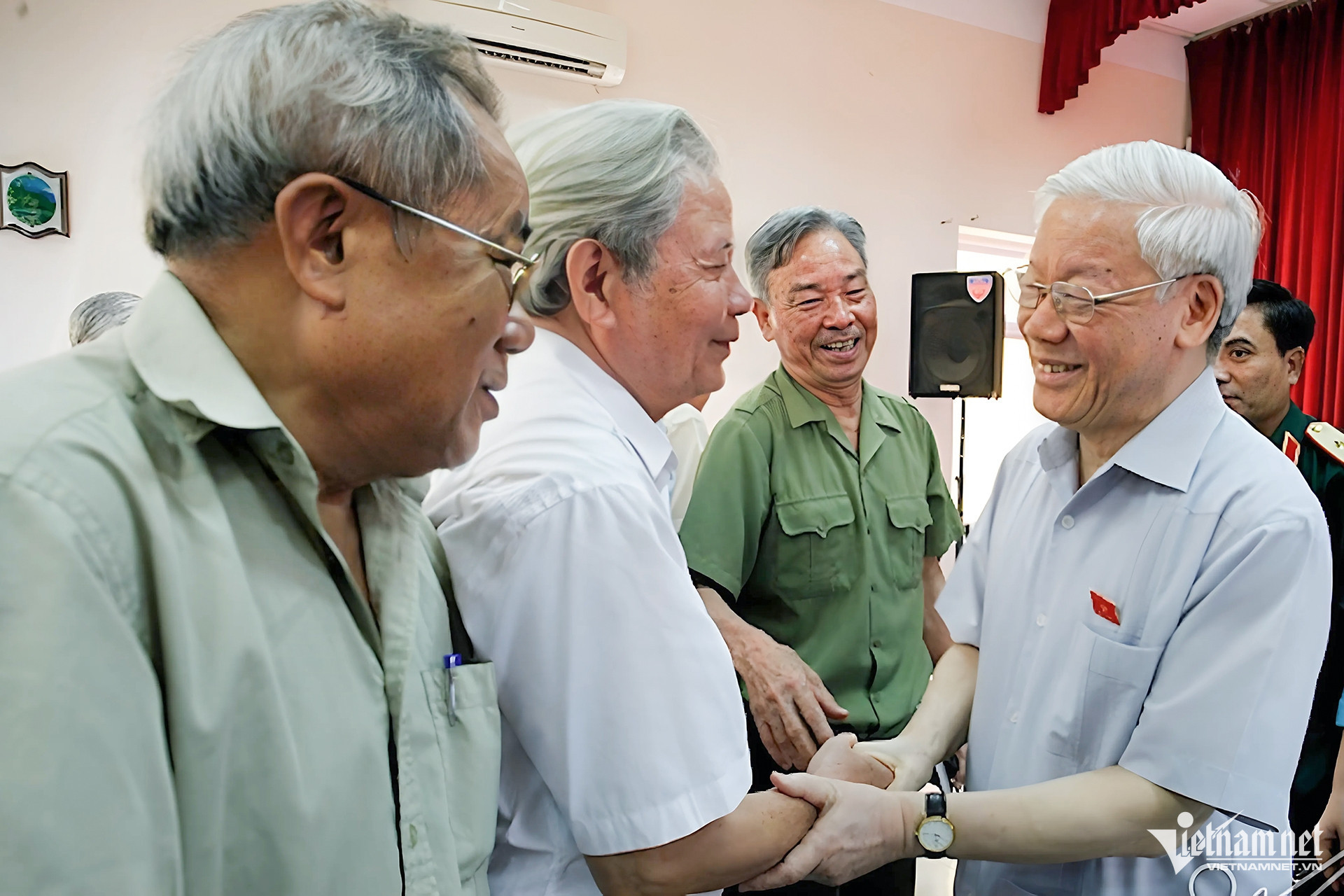 W-Nguyễn Phú Trọng.jpg