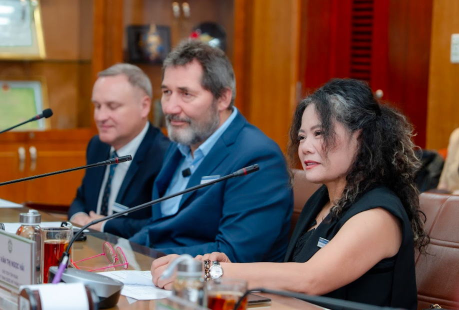 Ảnh chụp Màn hình 2026 04 03 lúc 16.04.55.png