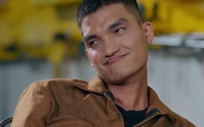 sao-viet-do-xo-di-lam-mc-den-max.jpg