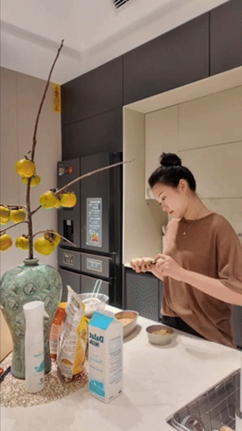 Mở tiệc tại biệt thự chục tỷ của Đoàn Văn Hậu và Doãn Hải My - Ảnh 7.