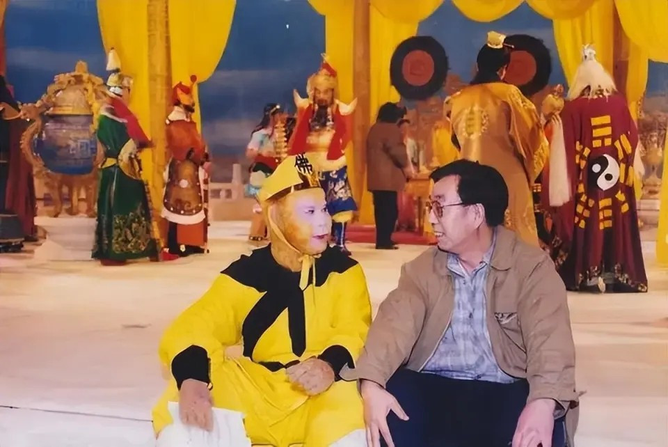 tay-du-ky2a.jpg
