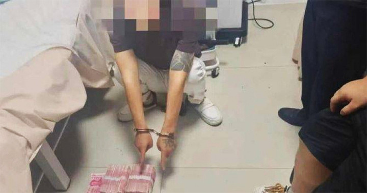 Ông Bành vừa tổ chức hôn lễ cho con trai thì bị trộm hộp đựng tiền mừng do trót đăng video khoe đám cưới sang chảnh trên mạng. (Ảnh: Weibo)