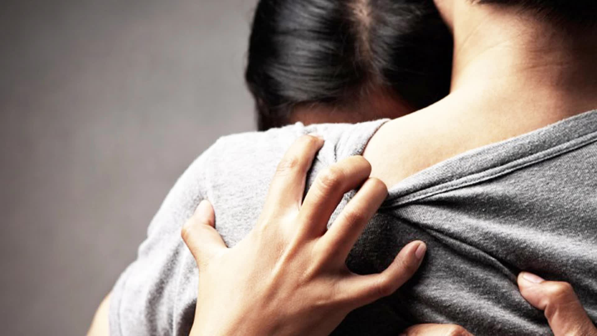 Mang bầu tháng cuối, tôi đau đớn phát hiện kế hoạch của chồng vào đúng ngày dự kiến sinh của con - Ảnh 1.