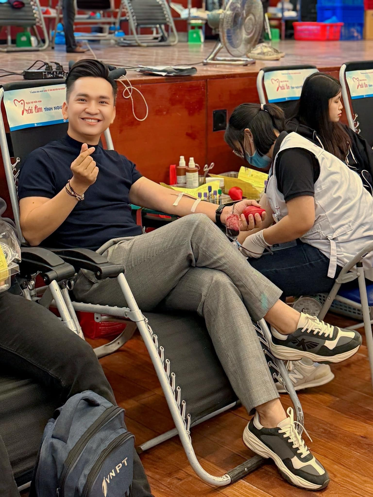 MC Hạnh Phúc 10 năm ăn chay trường, từng chiến thắng căn bệnh ung thư máu để có cuốc sống viên mãn - Ảnh 10.