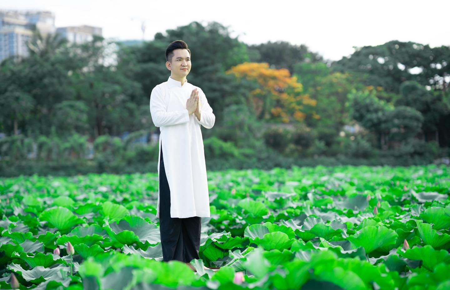 MC Hạnh Phúc 10 năm ăn chay trường, từng chiến thắng căn bệnh ung thư máu để có cuốc sống viên mãn - Ảnh 8.