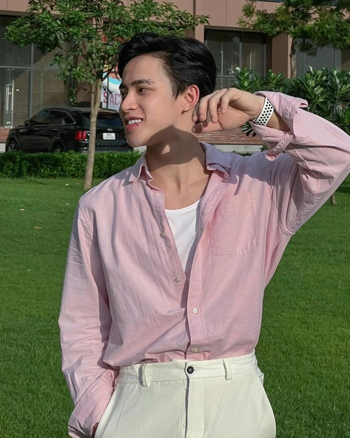 Mỹ nam 15 triệu followers công khai yêu Á hậu Vbiz bị mỉa mai vì chiều cao nấm lùn là ai