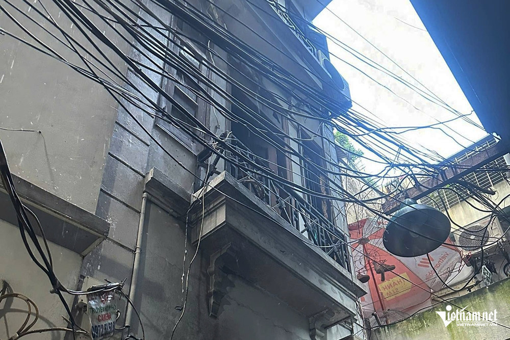 W-tải xuống.jpeg