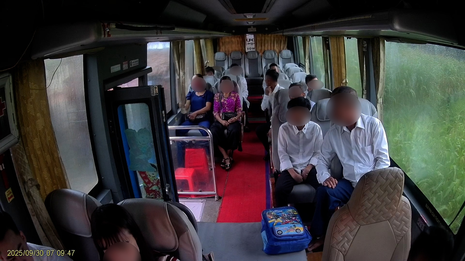 hanh hung tai xe.jpg