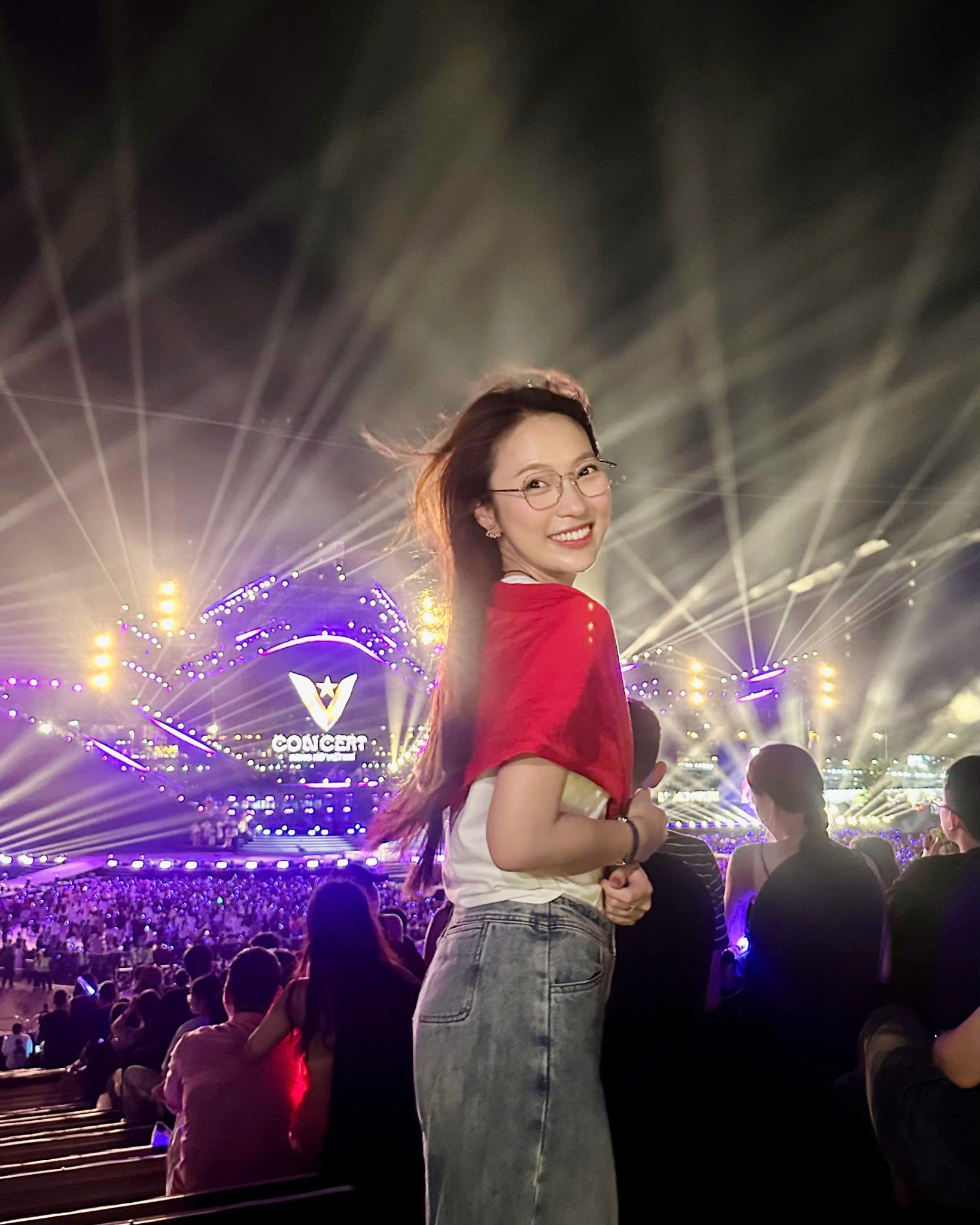 Khánh Vy 'Đường lên đỉnh Olympia' mix đồ xuống phố mùa thu đa phong cách - Ảnh 12.