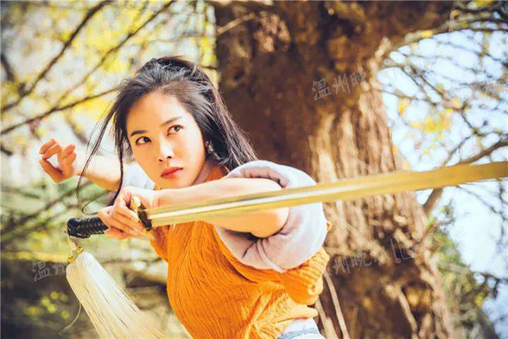 Mao Nhã Kỳ có niềm đam mê lớn với võ thuật Trung Quốc