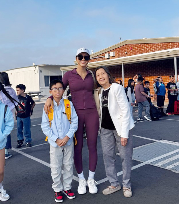 Siêu mẫu hàng đầu Vbiz: Gây chú ý với cuộc hôn nhân