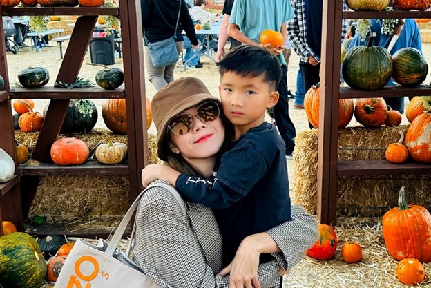 Siêu mẫu hàng đầu Vbiz: Gây chú ý với cuộc hôn nhân