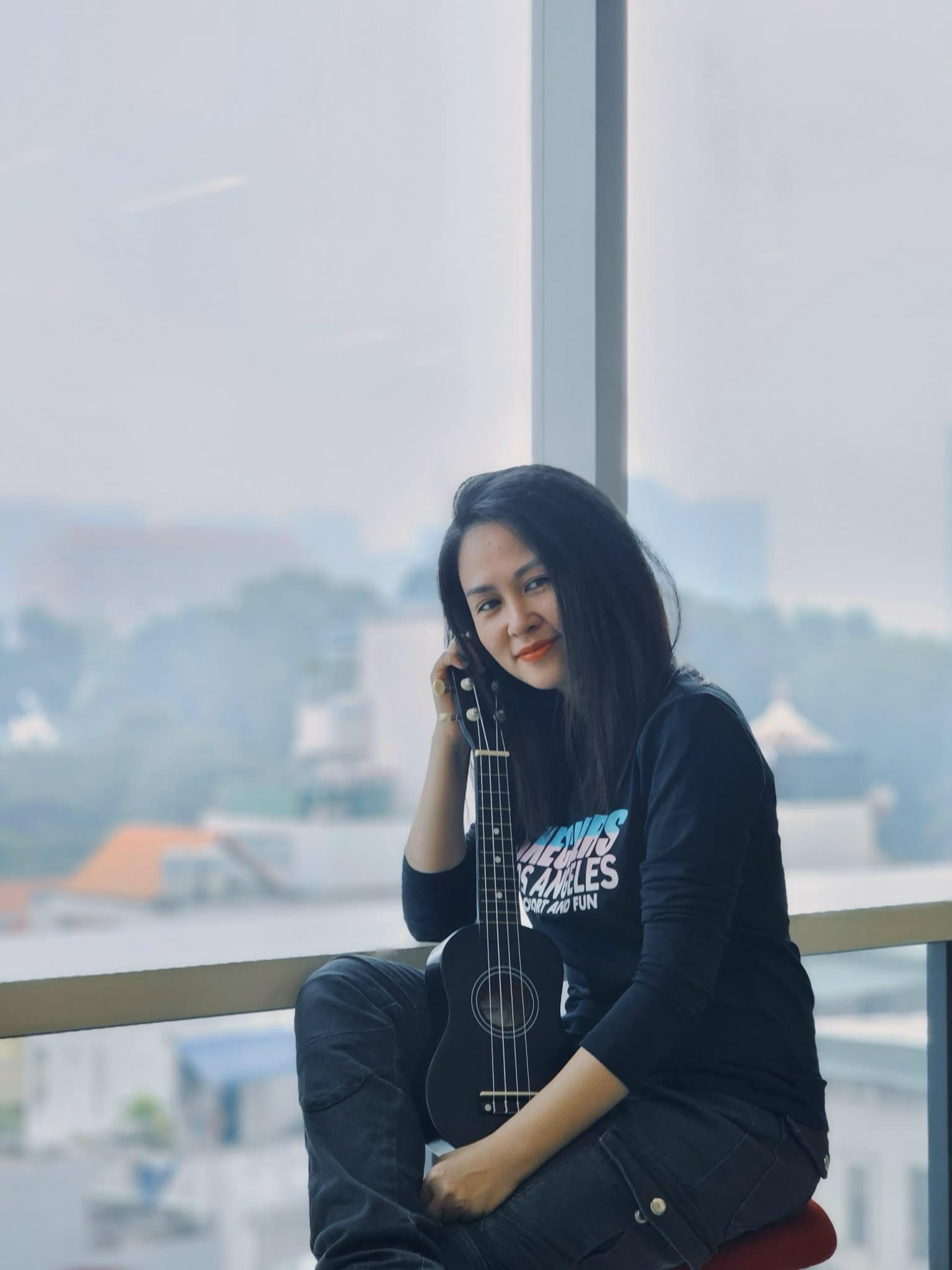 BTV Thúy Hằng VTV U50 diện đồ vẫn 'hack tuổi', đáng tham khảo - Ảnh 12.