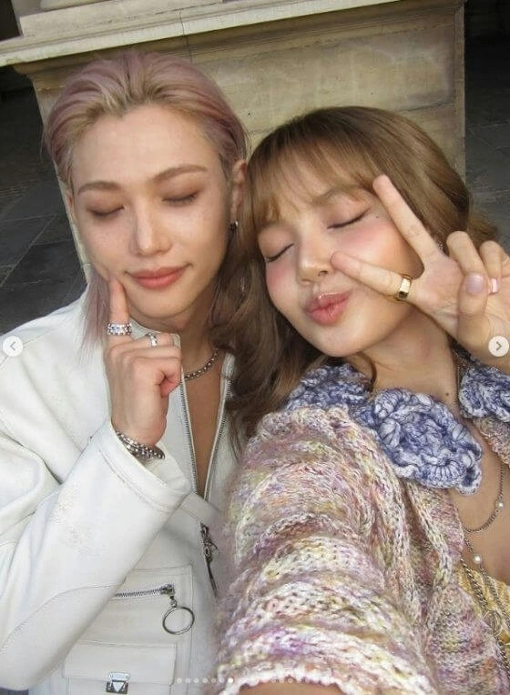 lisa khien fan choang vang khi khoe labubu dinh da quy hon 5 ty dong hinh anh 2