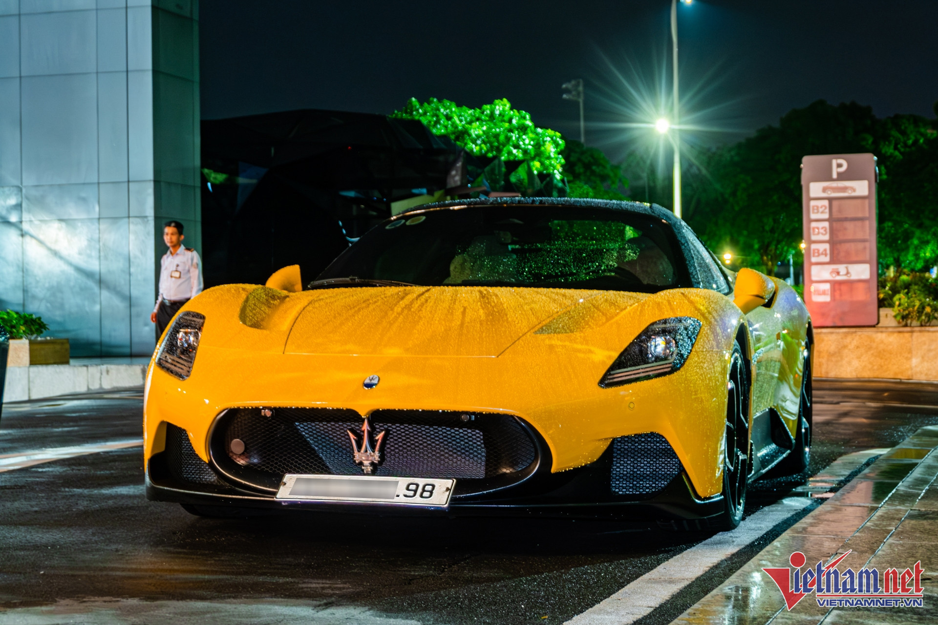 W-mc20 ngan 2.JPG.jpg