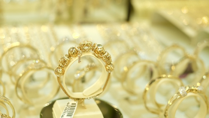 Giá vàng hôm nay tiếp tục leo đỉnh. (Ảnh: Công Hiếu).