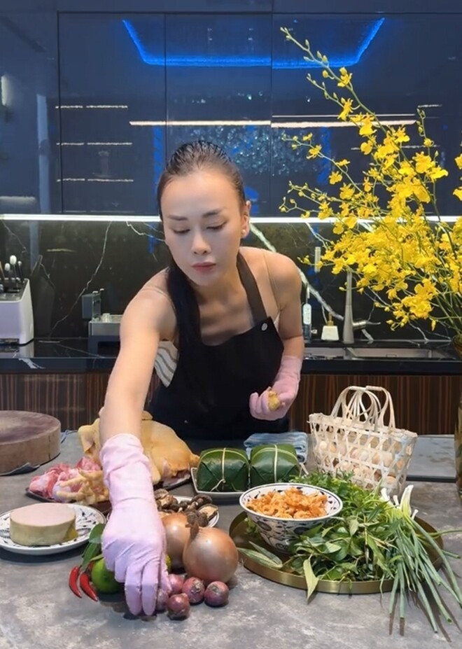 Phương Oanh thay đổi gì sau khi kết hôn với Shark Bình