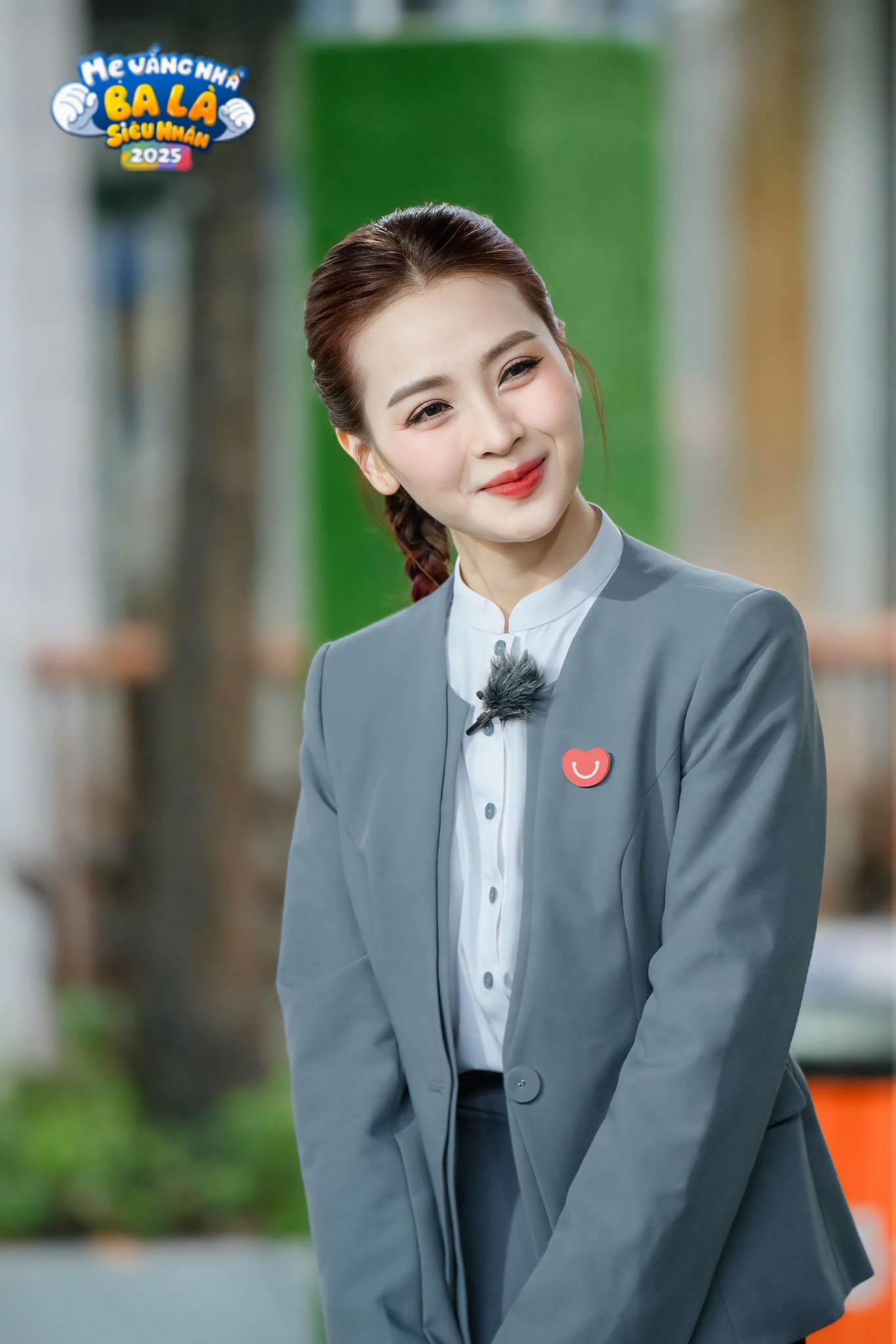 Học MC Huyền Trang 'Mù tạt' mix đồ từ công sở đến đi chơi - Ảnh 5.