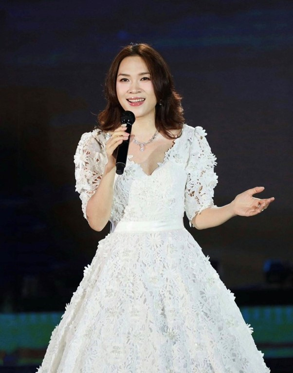 Mai Tài Phến khiến MXH dậy sóng chỉ với 2 chữ dành cho